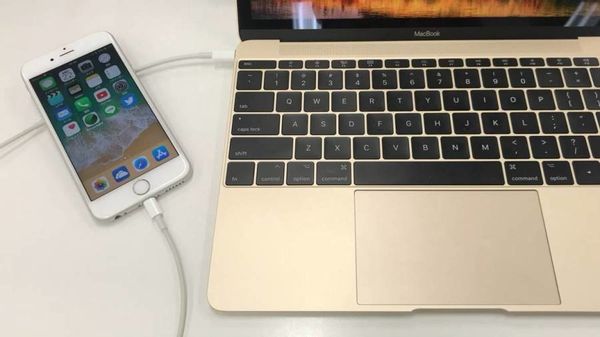 iPhoneとMac
