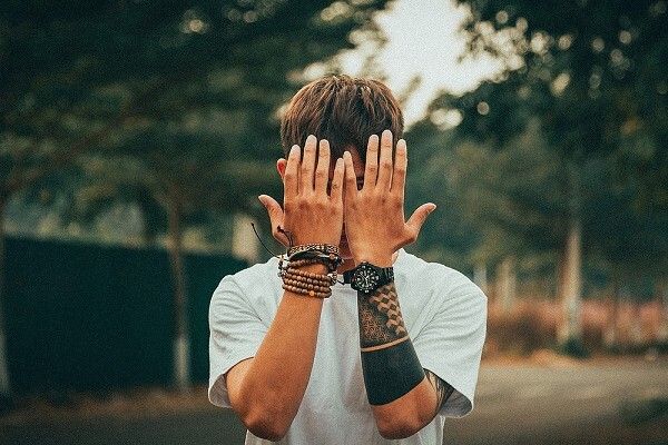 インスタでブロックすると相手に通知される？