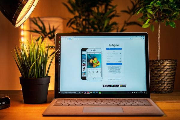 ブラウザ版でユーザーネームと名前を変更する方法