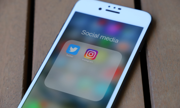 Instagramのリポストとは？