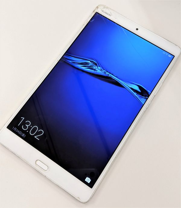 Huawei MediaPad M3前面写真
