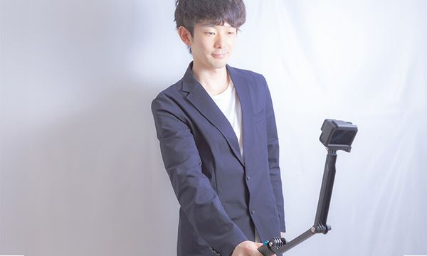 男性でも自撮りをする方は増えている