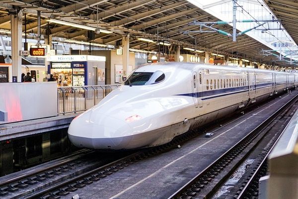 電車以外の交通手段も検索できるか