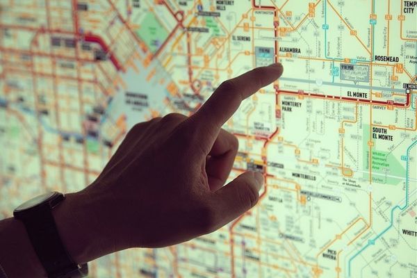 使う路線と地域で乗換案内アプリを選ぶ