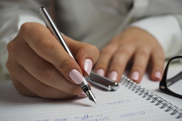 OCR（文字認識）機能でテキストを抜き出せるアプリを選ぶ