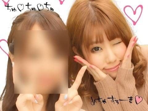 背景を白にして撮影したプリクラ画像