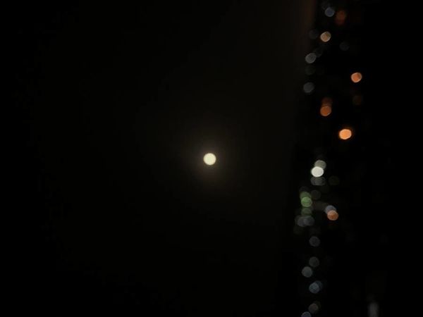 『Muse Cam』で撮影した月の写真