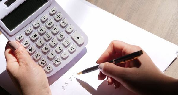 5人家族の理想的な生活費の内訳とは?