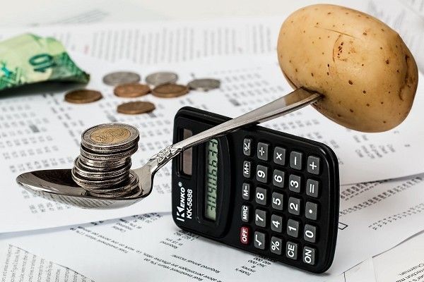適正な食費は月収の10～15％