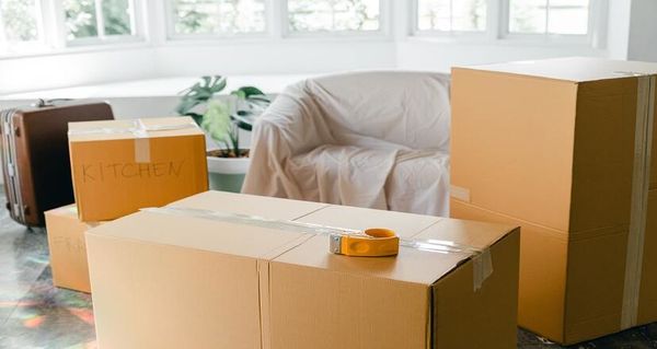 2. 引っ越しの日程、時間帯を調整