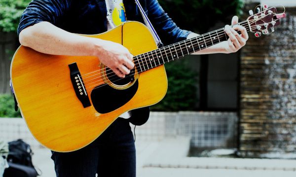 路上ライブ