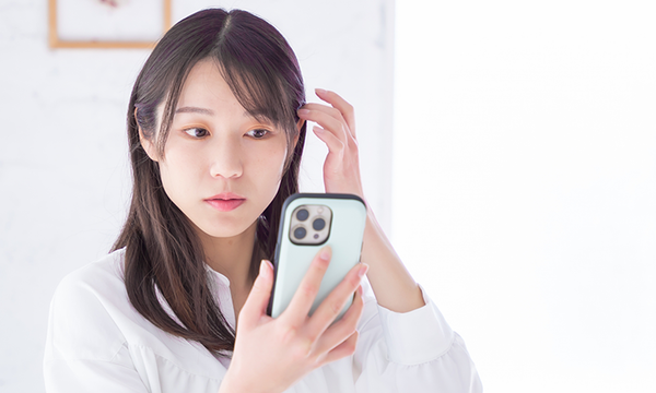 iPhoneやAndroidの標準機能から反転する方法