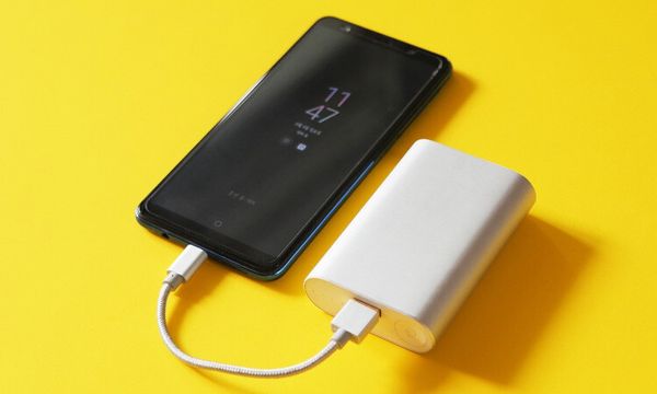 iPadをテレビ代わりにする際に便利なアイテム3つ