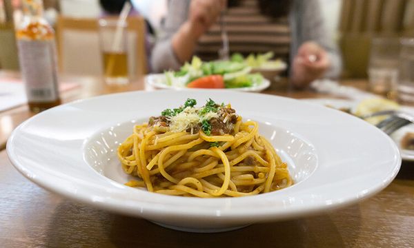 外食と自炊どちらが節約になる？