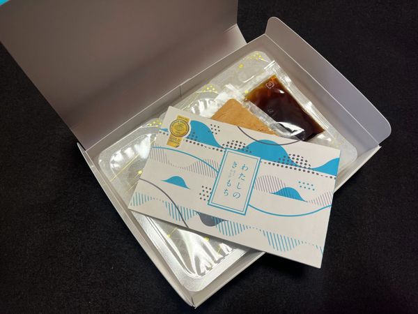ペアーズの「わたしのき（なこわらび）もち」開封