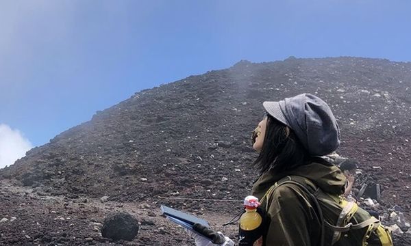 レビュー担当者近影
