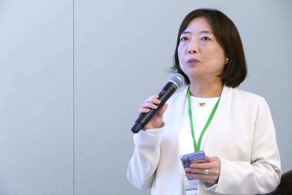 齊藤志奈氏
