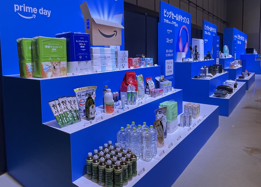 Amazonプライムデー2026記者発表会の会場展示品を撮影した画像