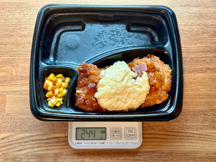 コンビニのチキン南蛮弁当（244g）
