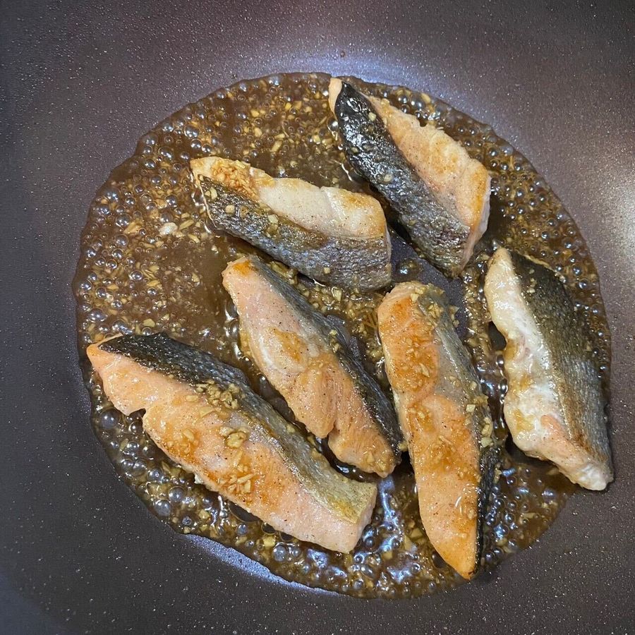 ヨシケイ「サーモンのはちみつ生姜焼き」のレビュー画像3