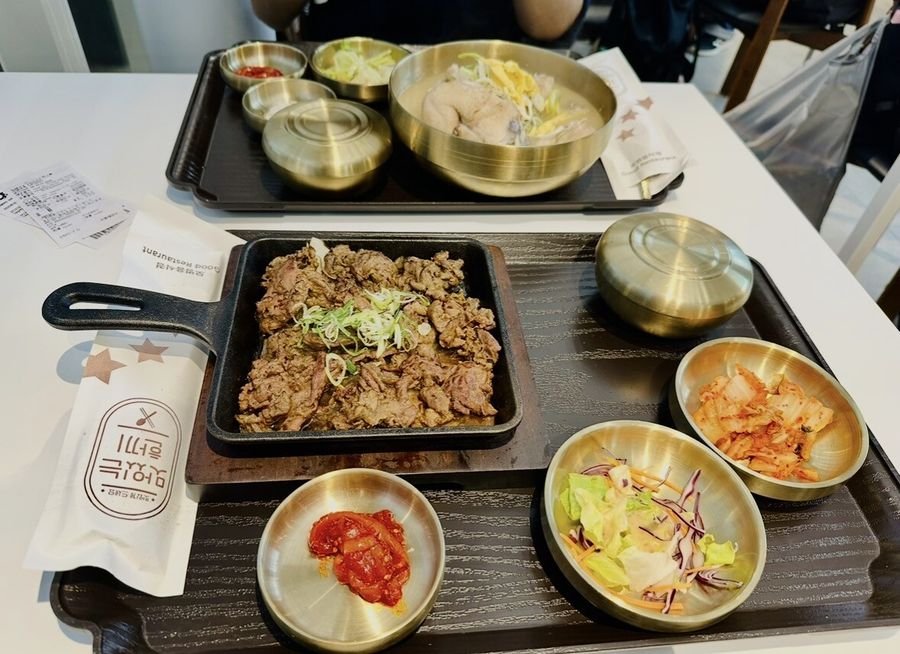 パートナーといった韓国料理屋